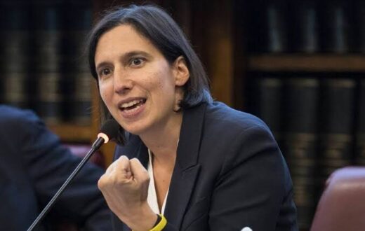 Elly Schlein durante un evento politico
