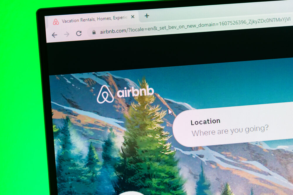 Aggiornamento Airbnb con intelligenza artificiale